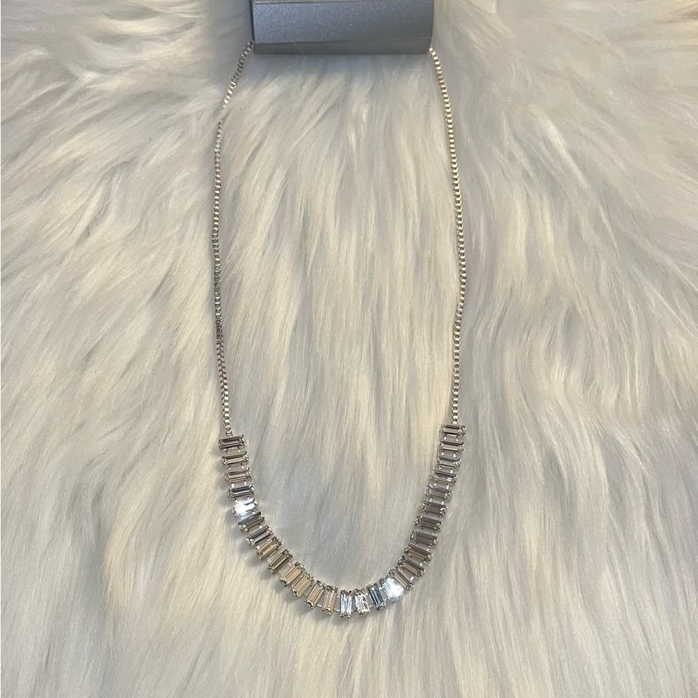 NECKLACE - Picture 2 of 3